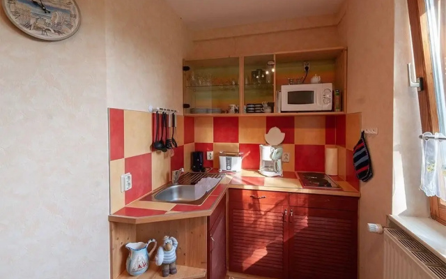 Geschmackvoll Ausgestattete Ferienwohnung für 3 Personen + 1 Aufbettung