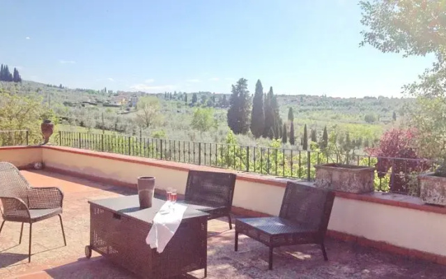 Lovely Nest on the Florentine Hills
