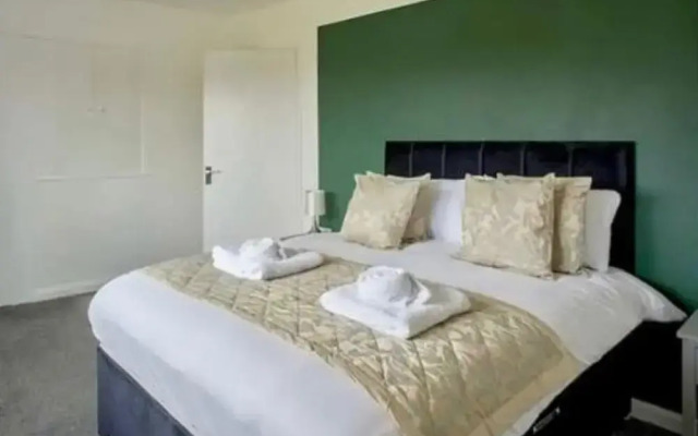 Cosy 3Br House With Fireplace & Private Garden