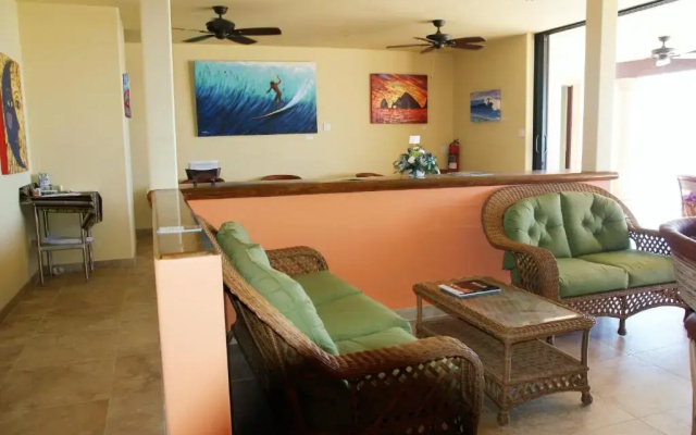 The Cerritos Beach Inn