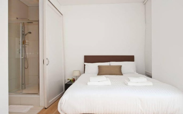 Апартаменты My Apartments Knightsbridge Лондон комната для гостей