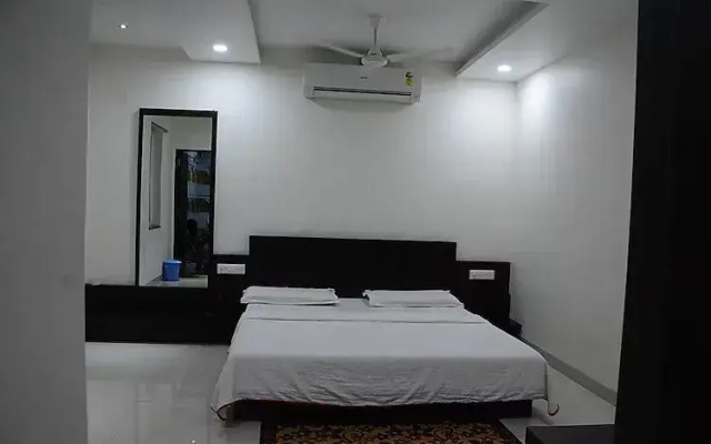 Hotel Royal Residency