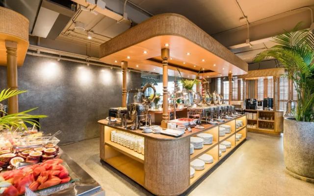 Отель Akara Hotel Bangkok