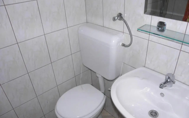 Studio apartment Kuce - 150m from the beach with parking: SA1 Susica, Island Ugljan
