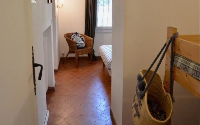 Pretty Holiday Home in Tourtour France Near Lake St. Croix