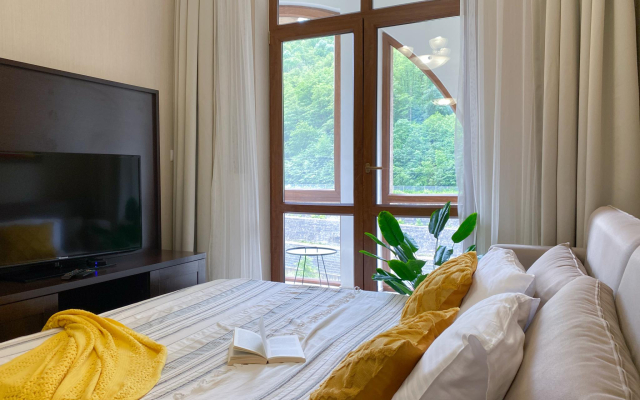 Апартаменты PolyanaHome - 1Bedroom apart 300 метром до подъемника