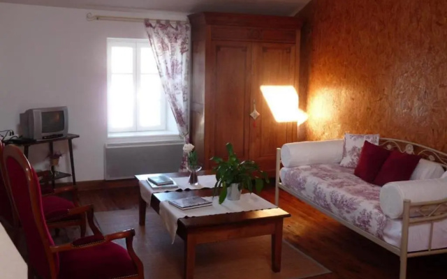 Gîte Ferrières-sur-Sichon, 4 pièces, 6 personnes - FR-1-489-191