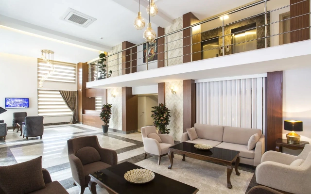 Perla Arya Hotel