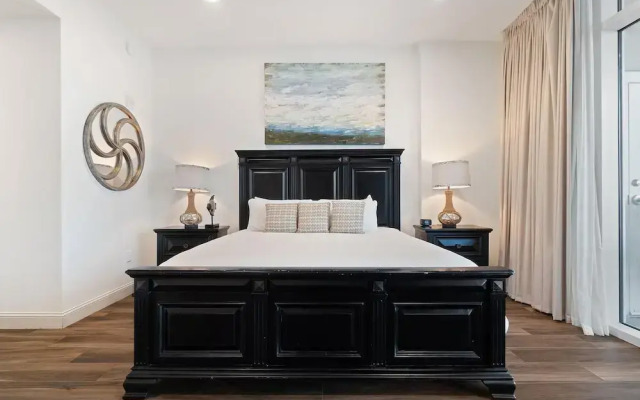 Vista Del Mar 402