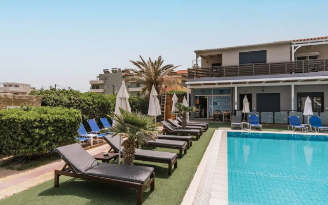 Havana 3 Sea and Pool Apartment