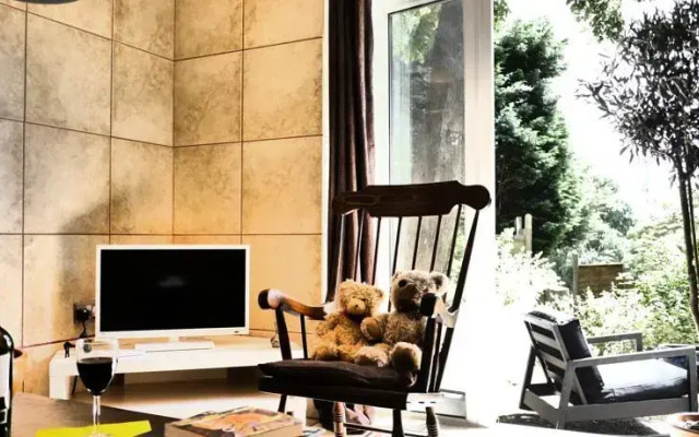 Archway Garden Apartment