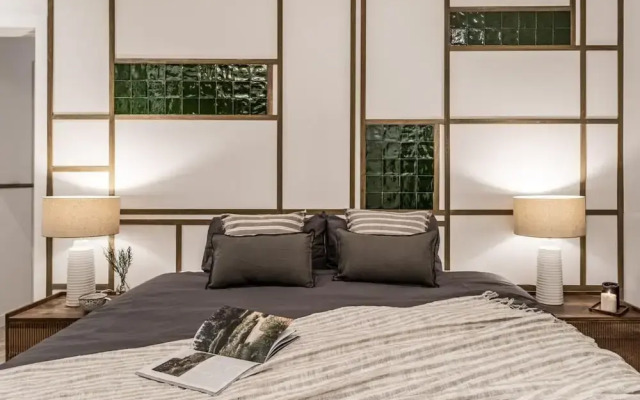 Baza - 3 Bedrooms and Office in Trafalgar