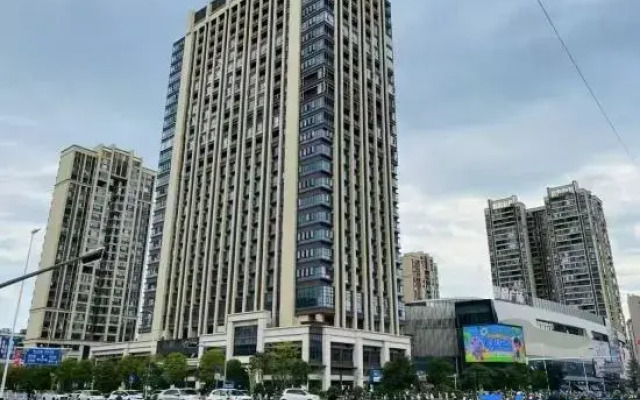 Sixi Homestay (HezhouAilian Lake Qilin Plaza)