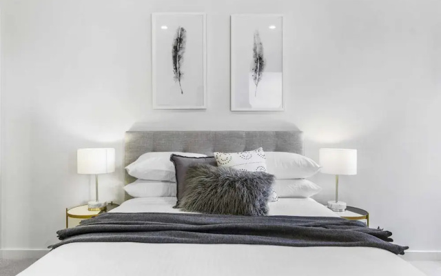 Boutique Apartment in Quiet, Sought-after Suburb