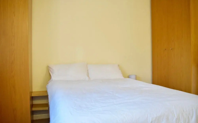 Spacious 2 Bedroom Apartment in Greenwich
