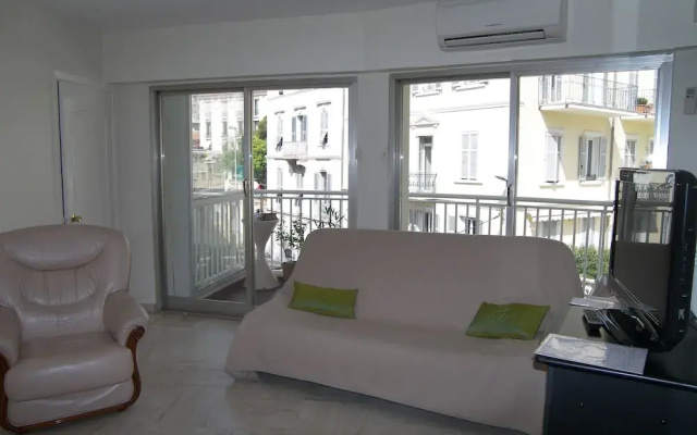 Three-bedroom apartment Super Cannes