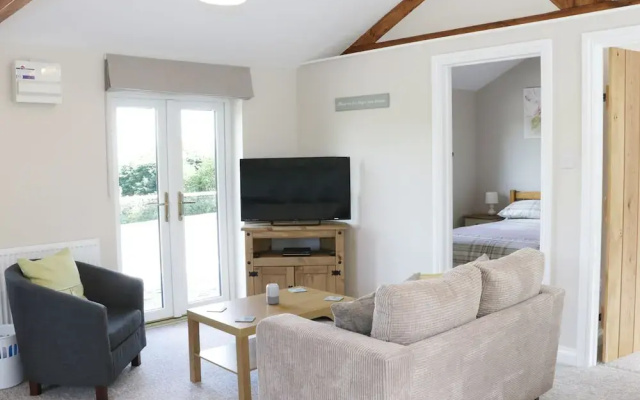 Hill View Lodge 2