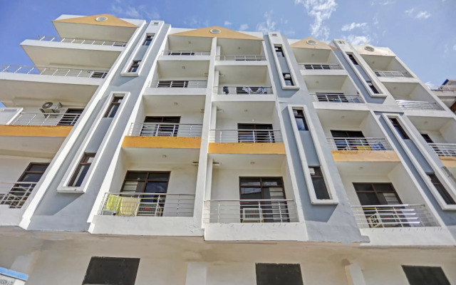 Collection O 82685 Hotel Shiv Shiva Residency