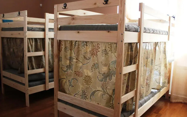Hostel Tihaya Gavan'