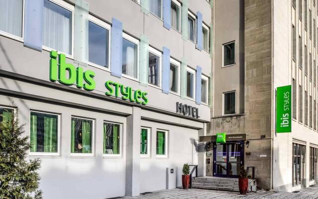 Отель ibis Styles Berlin Alexanderplatz Германия, Берлин - 4 отзыва об отеле, цены и фото номеров - забронировать отель ibis Styles Berlin Alexanderplatz онлайн вид на фасад