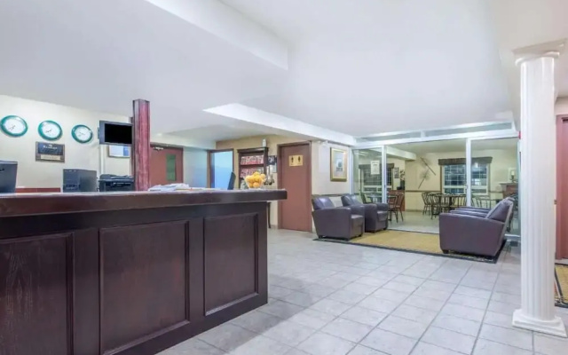 Gold Circle Inn