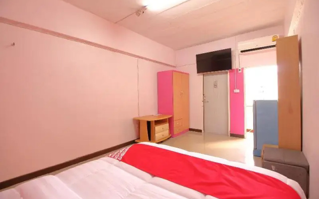 Oyo 618 At Khaosan Hostel