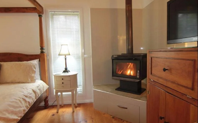 Maz's Tamborine Mountain Accommodation