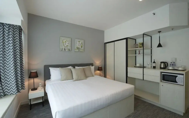 Grand Bay View Hotel