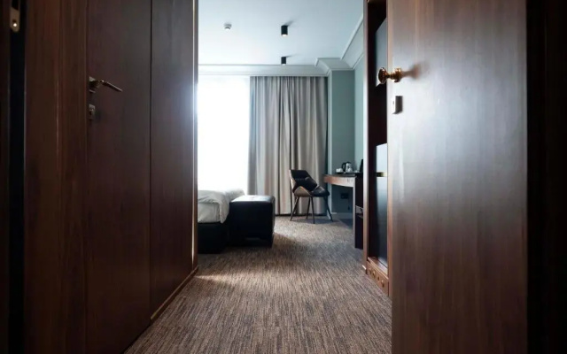 Select Hill Resort