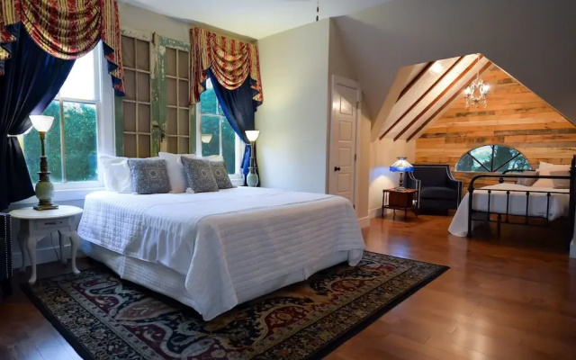 Clermont Bluffs B&B