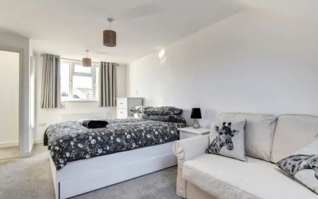 Holiday Home Ger y Taf