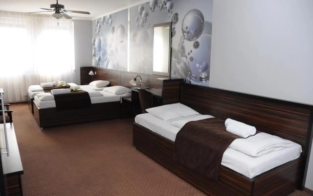 Green Hotel Budapest