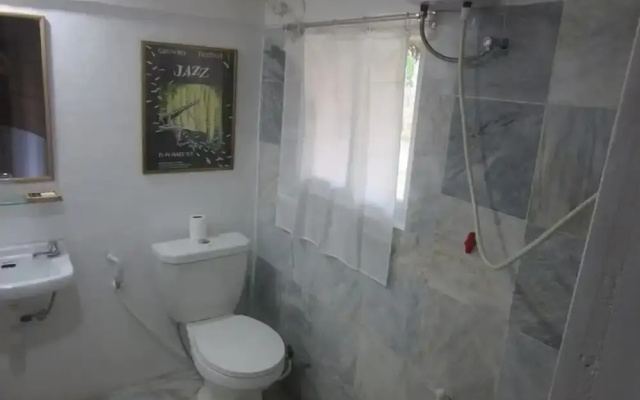 Coral Canyon Romblon - Hostel
