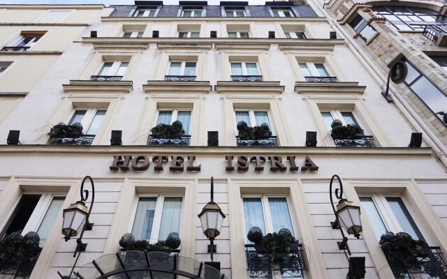 Отель Hôtel Istria Paris вид на фасад