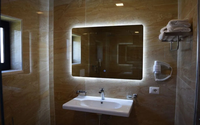 Amber Hotel Albania