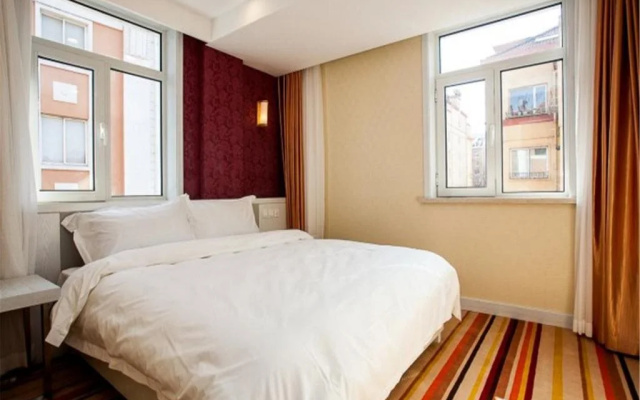 Spring Hotel