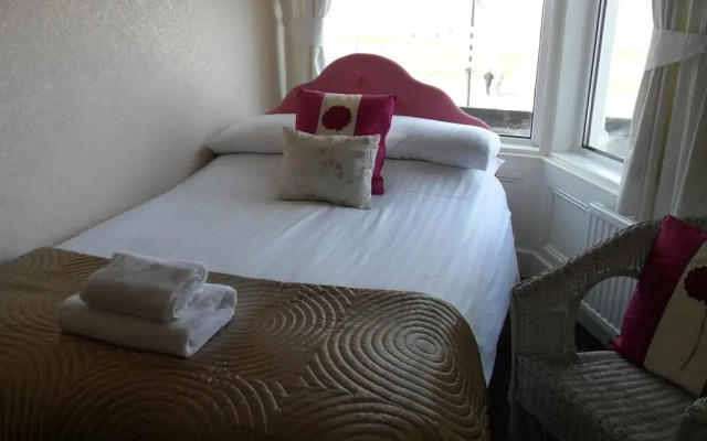 Lyric Hotel