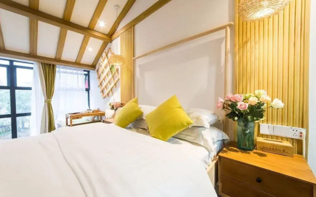 Tongli Slow Life River View Guest House