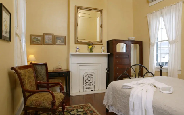Ashton's Bed and Breakfast
