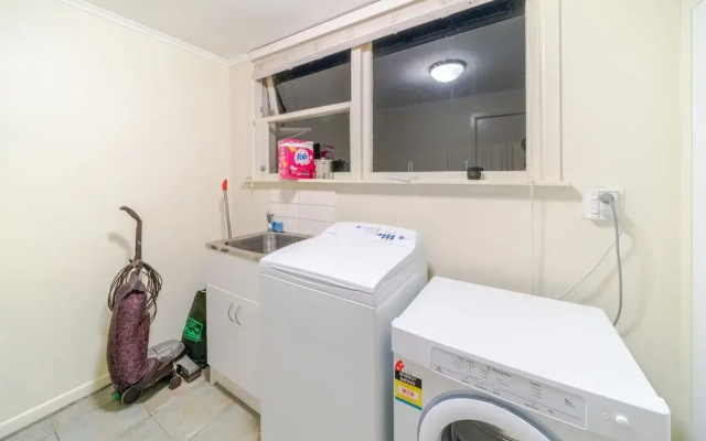 Birkenhead Super Cozy & Comfort Homestay