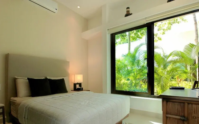 Peaceful Townhouse with plunge pool by Olahola