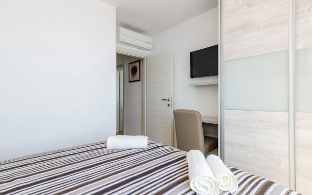 Apartments Lazarin