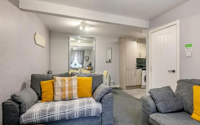 Townhouse Apartments Montrose