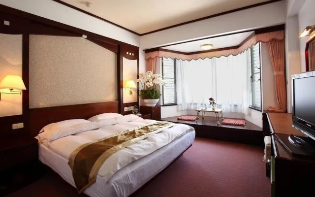 Utopia Holiday Hotel