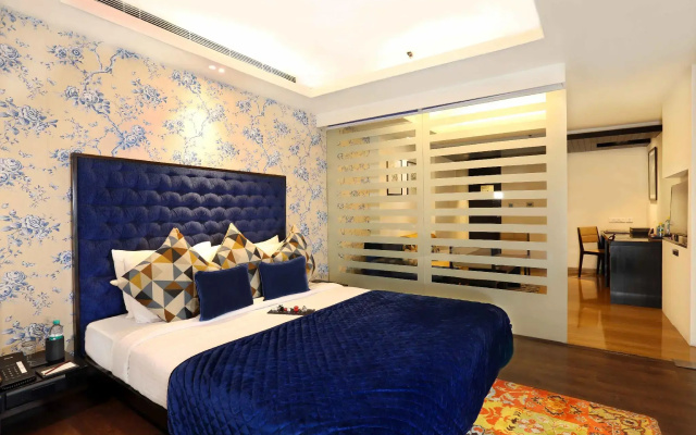 Mosaic Original, Noida