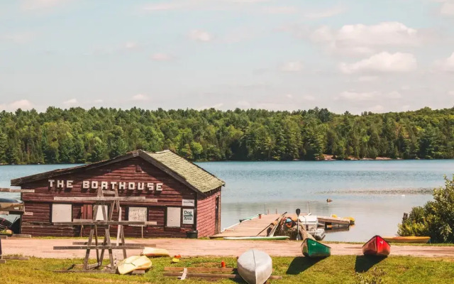 Bonnie Lake Resort