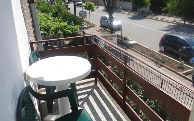 Rosi Guest House
