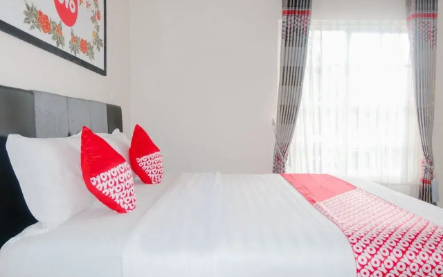 Oyo 696 Hasanah Guest House Syariah de Saphire
