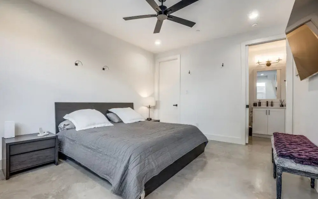 2912 Raleigh