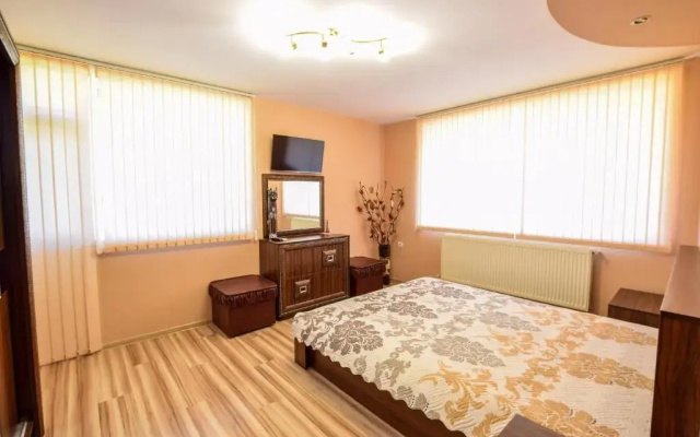 Mariana Apartment